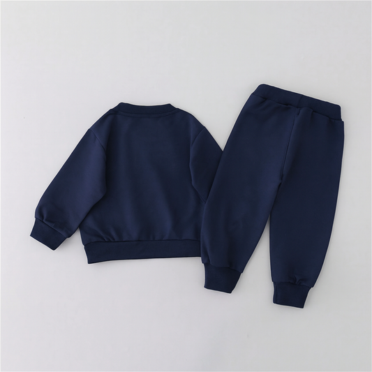 Conjunto azul marino con estampado de oso dulce de dos piezas