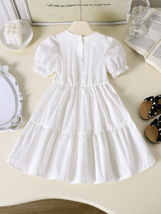 Vestido blanco con encaje francés y mangas farol dulces