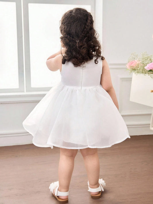 Vestido blanco de malla suave corte A