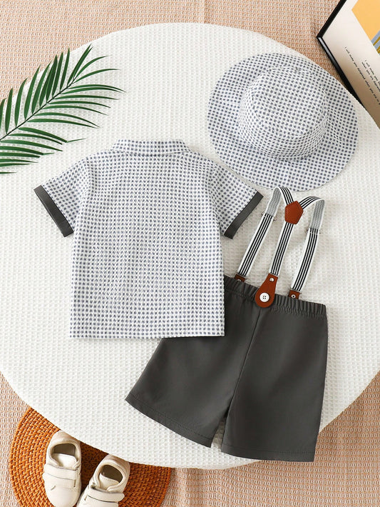 Prenda gris conjunto para bebe con camisa a cuadros y short gris vista posterior