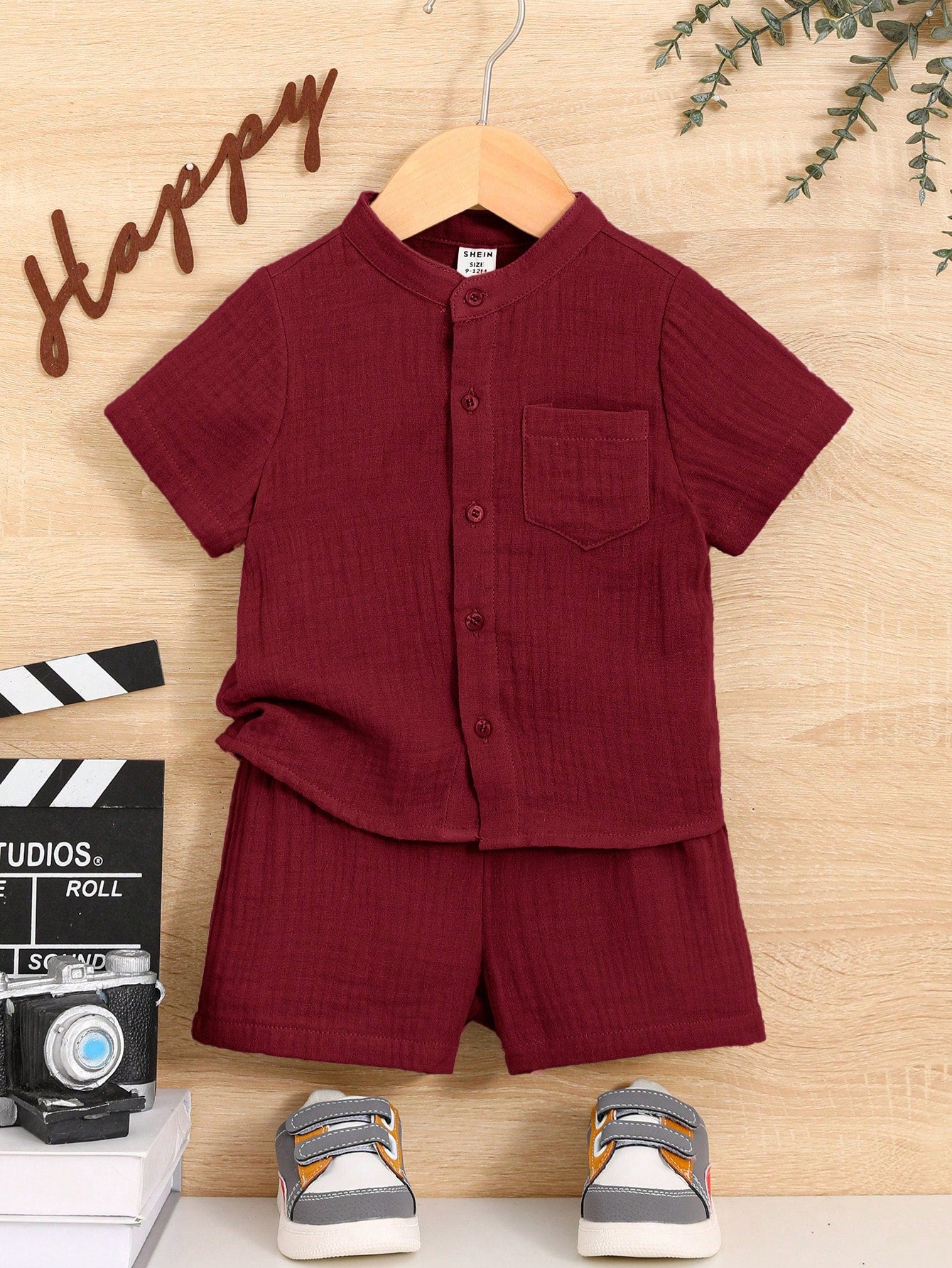 Prenda rojo conjunto camisa y short para bebe niño vista frontal