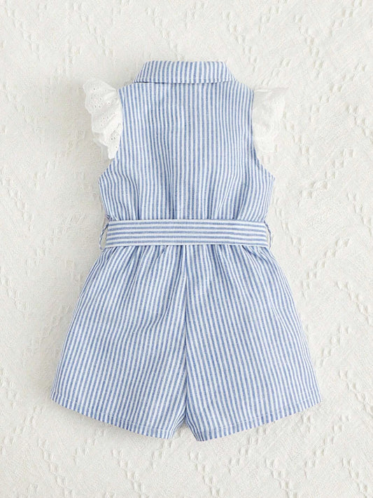 Enterizo de camisa azul y blanco con cinturón y volantes