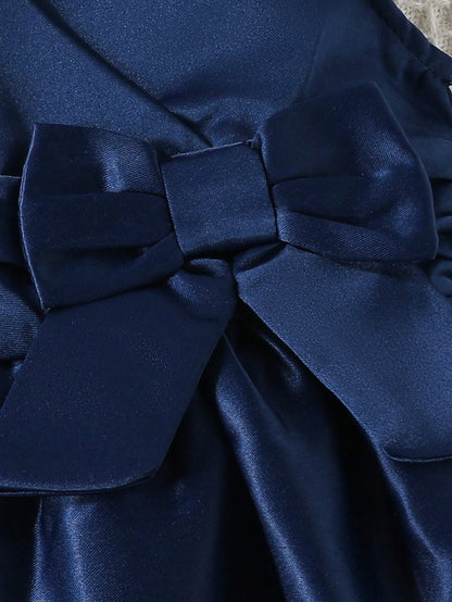 Vestido Azul elegante sin mangas con lazo frontal y vuelo