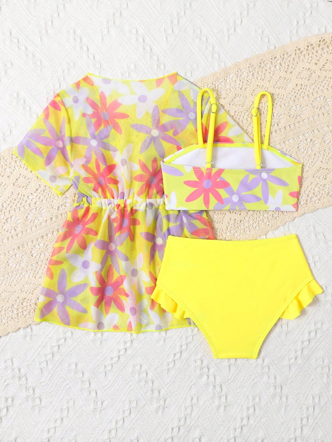 Bikini floral amarillo con salida multicolor