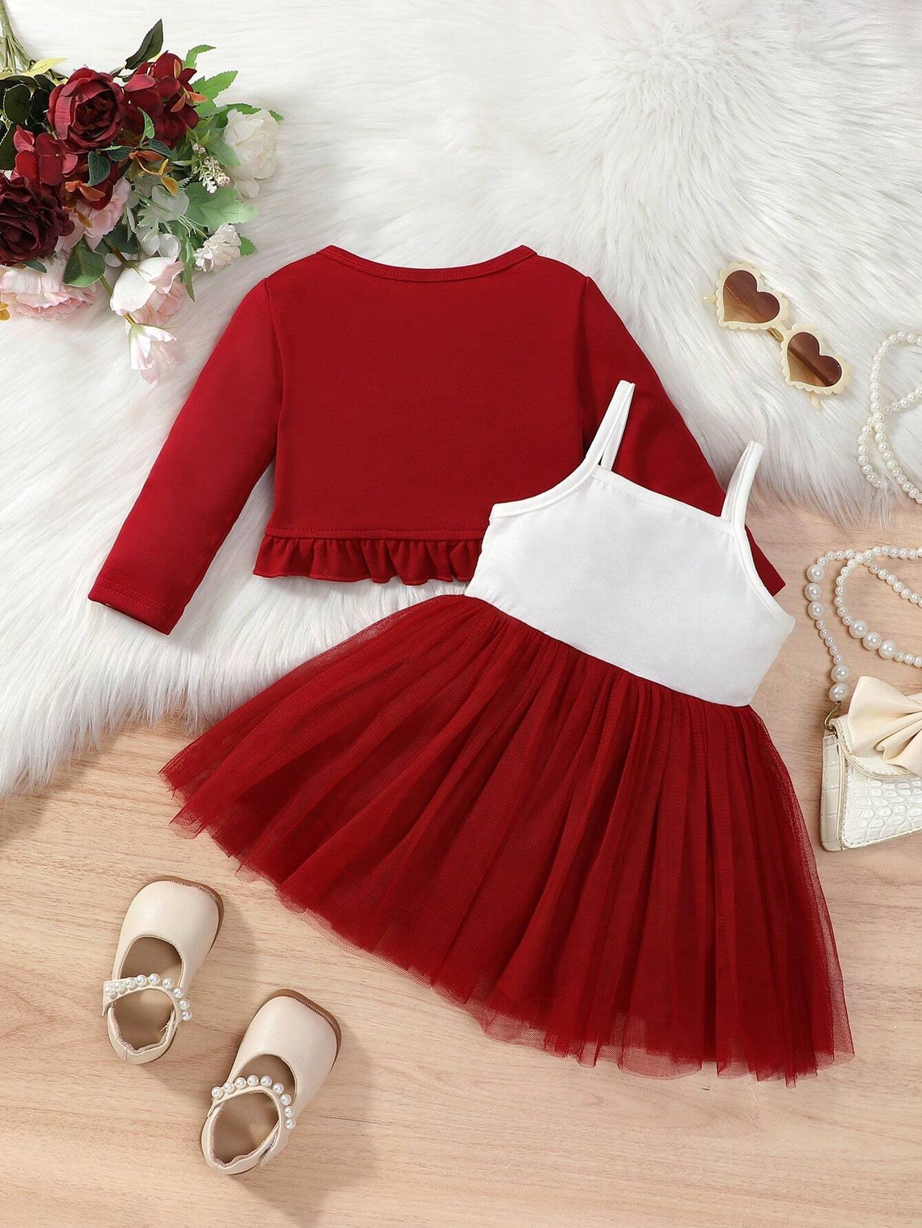 Prenda burdeos conjunto de vestido y cárdigan para bebe vista posterior