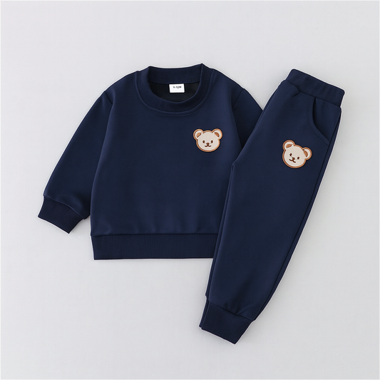 Conjunto azul marino con estampado de oso dulce de dos piezas