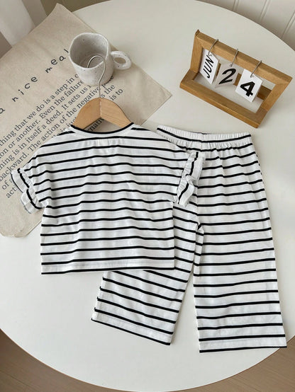 Camiseta rayas corazón blanco negro cómoda