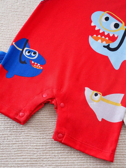 Mameluco multicolor con tiburones estampado de overol