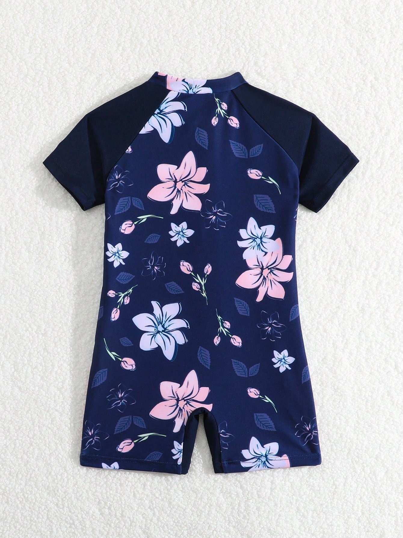 Traje de baño multicolor con estampado floral