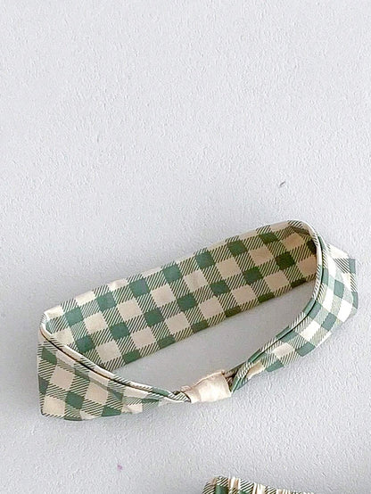 Prenda verde conjunto para bebe con diadema a juego