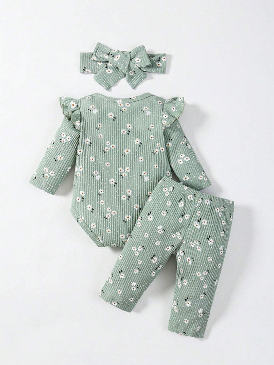 Prenda verde conjunto para bebe con body floral, pantalón y lazo vista trasera