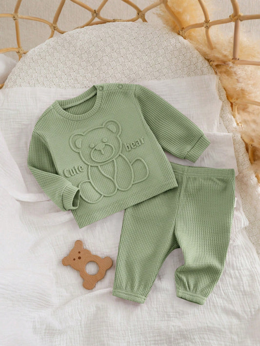 Conjunto verde tejido con sudadera y pantalón térmico