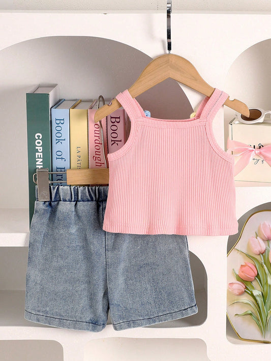 Conjunto rosa de flores bordadas con top canalé