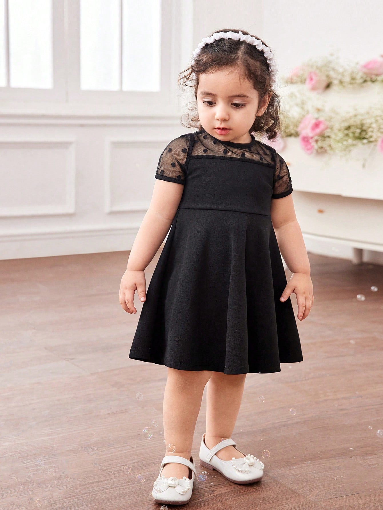 Prenda negro vestido para bebe detalle de tul con puntos
