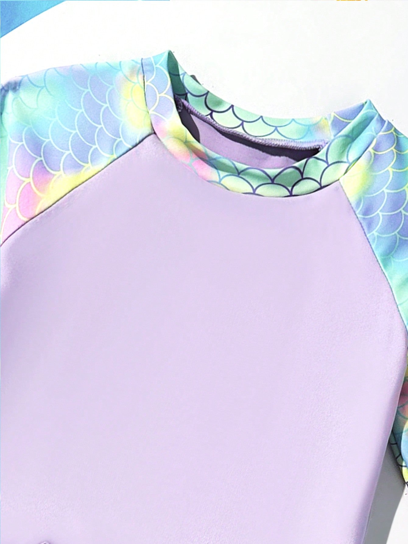 Traje de Baño Morado Minimalista Estampado Escamas