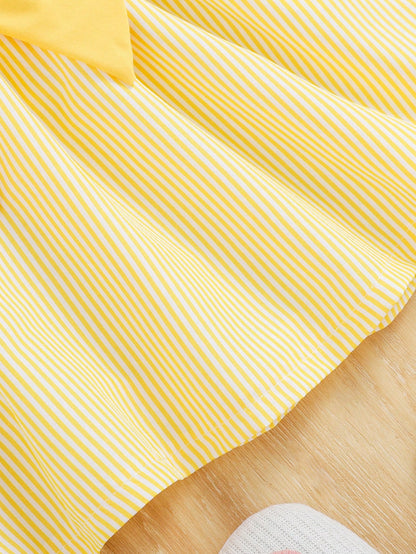 Prenda amarilla vestido para bebe con detalle de tela a rayas