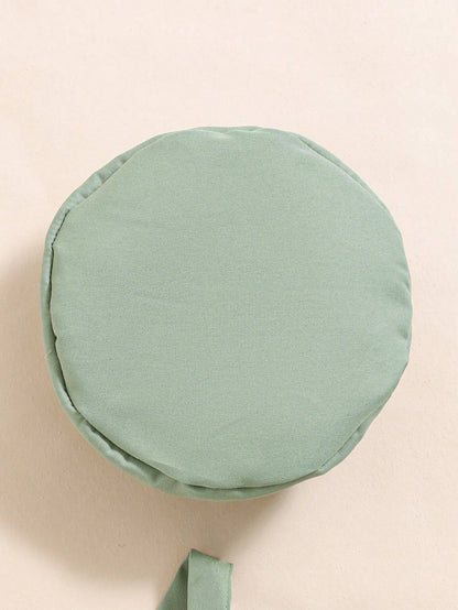Prenda verde conjunto para bebe con detalle de tirantes
