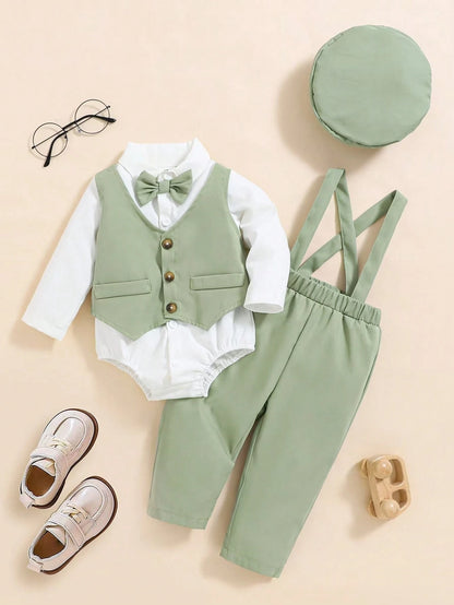 Prenda verde conjunto para bebe con tirantes y lazo vista frontal
