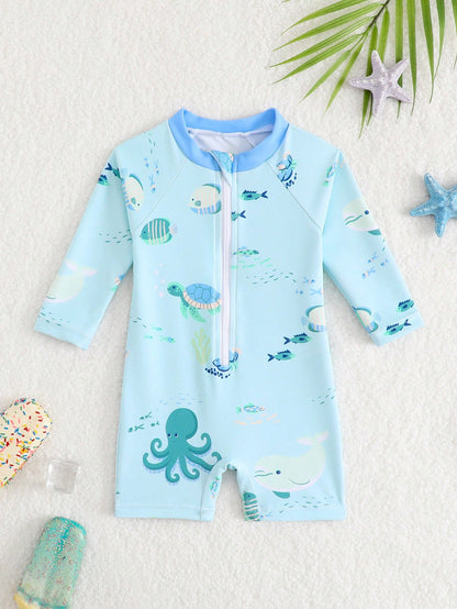Traje de baño azul marino con estampado marino