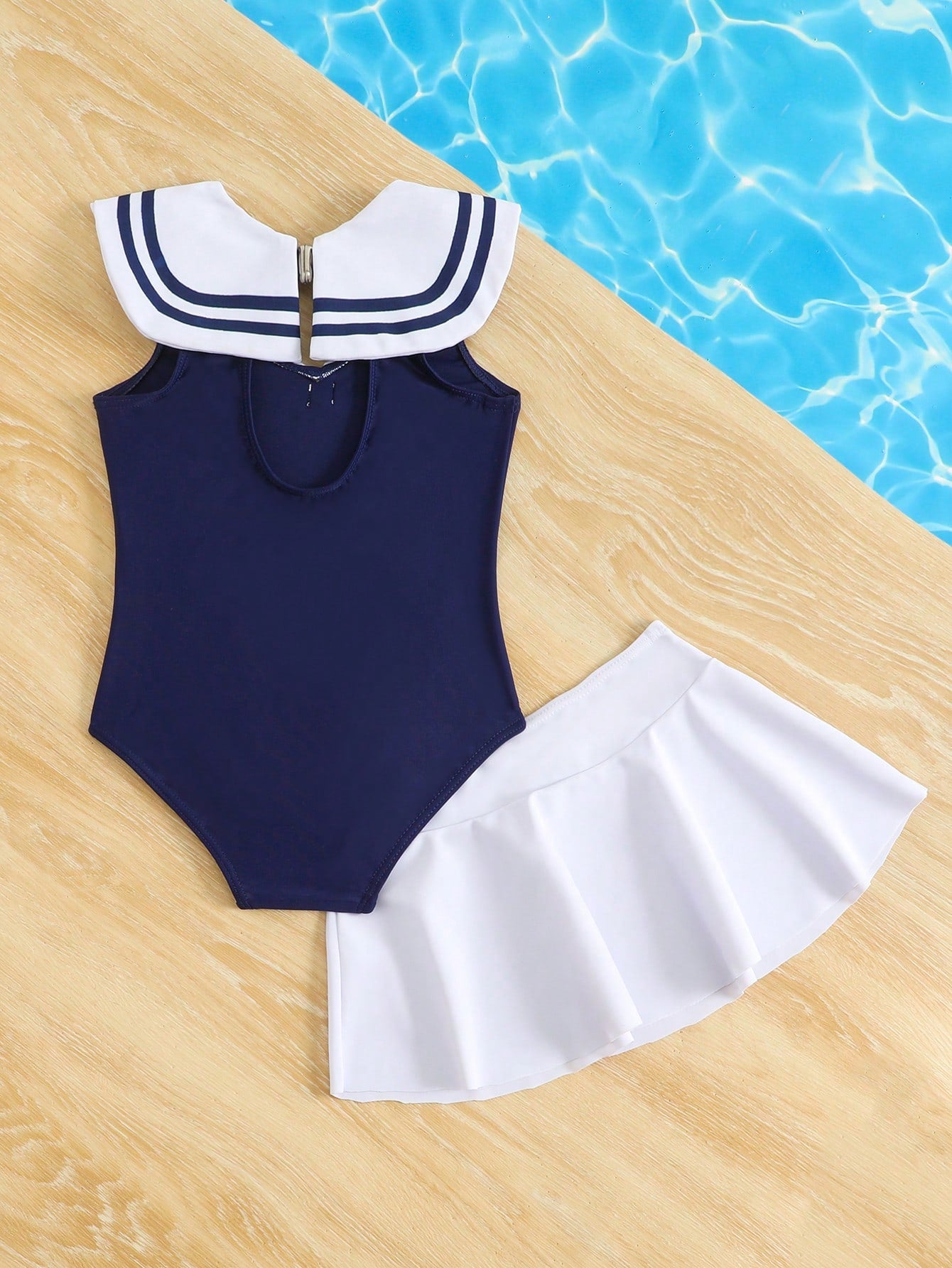 Conjunto azul marinero falda elegante verano
