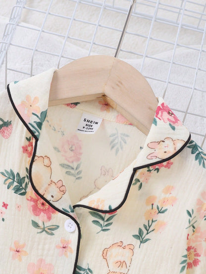 Pijama multicolor con estampado floral y conejo