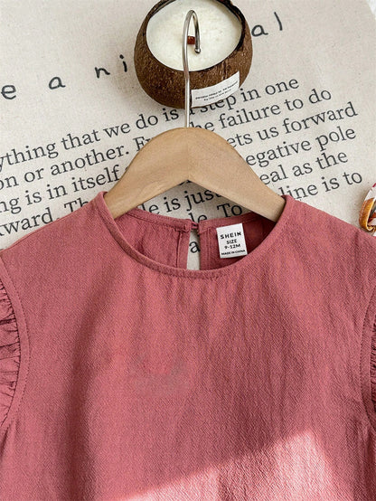Prenda rosa conjunto para bebe con detalle de mangas con volantes
