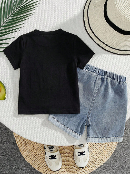 Prenda negra conjunto para bebe con short de mezclilla azul vista trasera
