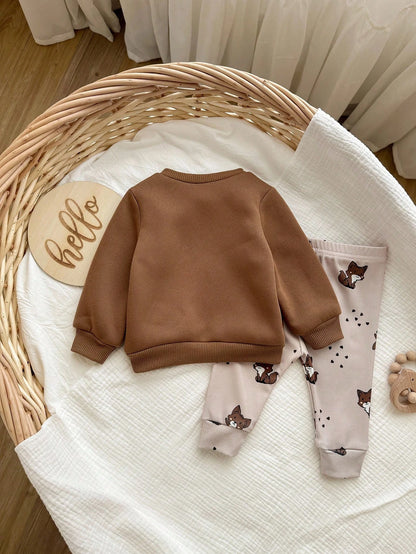 Conjunto marrón con zorrito bordado y pantalón