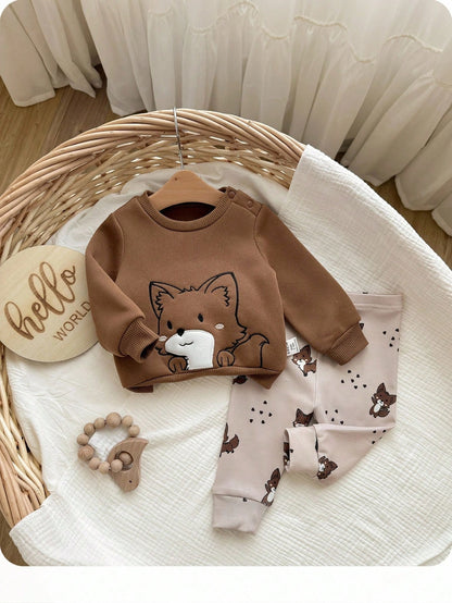 Conjunto marrón con zorrito bordado y pantalón