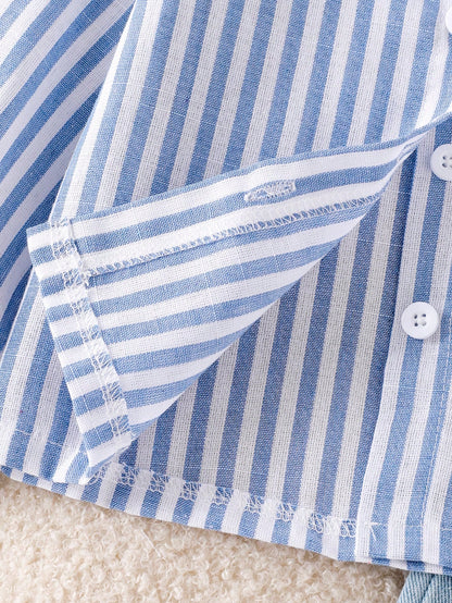 Prenda azul blusa para bebe a rayas con botones detalle del acabado