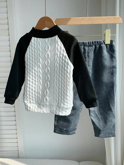 Conjunto casual multicolor sudadera texturizada y pantalón pana