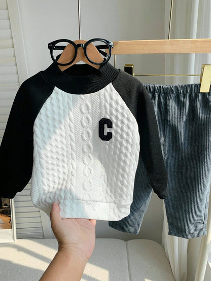 Conjunto casual multicolor sudadera texturizada y pantalón pana