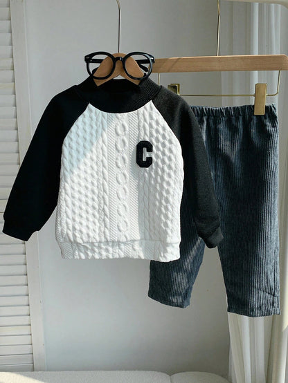 Conjunto casual multicolor sudadera texturizada y pantalón pana