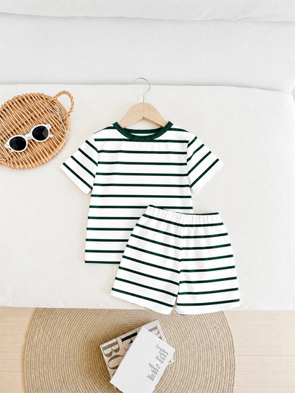 Prenda blanca pijama para bebe con rayas verdes vista trasera
