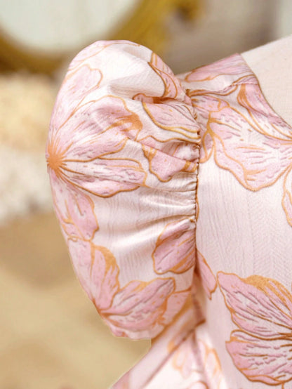 Prenda rosa vestido para bebe detalle de mangas abullonadas
