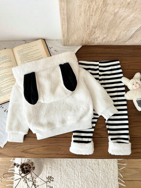 Conjunto peluche blanco negro capucha pantalón rayas