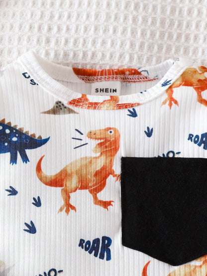 Conjunto dinosaurio blanco con pantalón negro cómodo