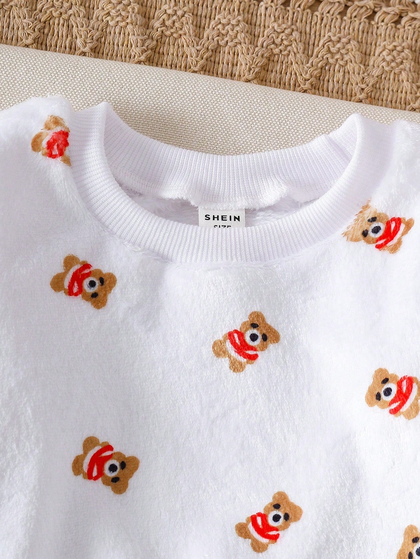 Conjunto sudadera blanco con estampado de osos