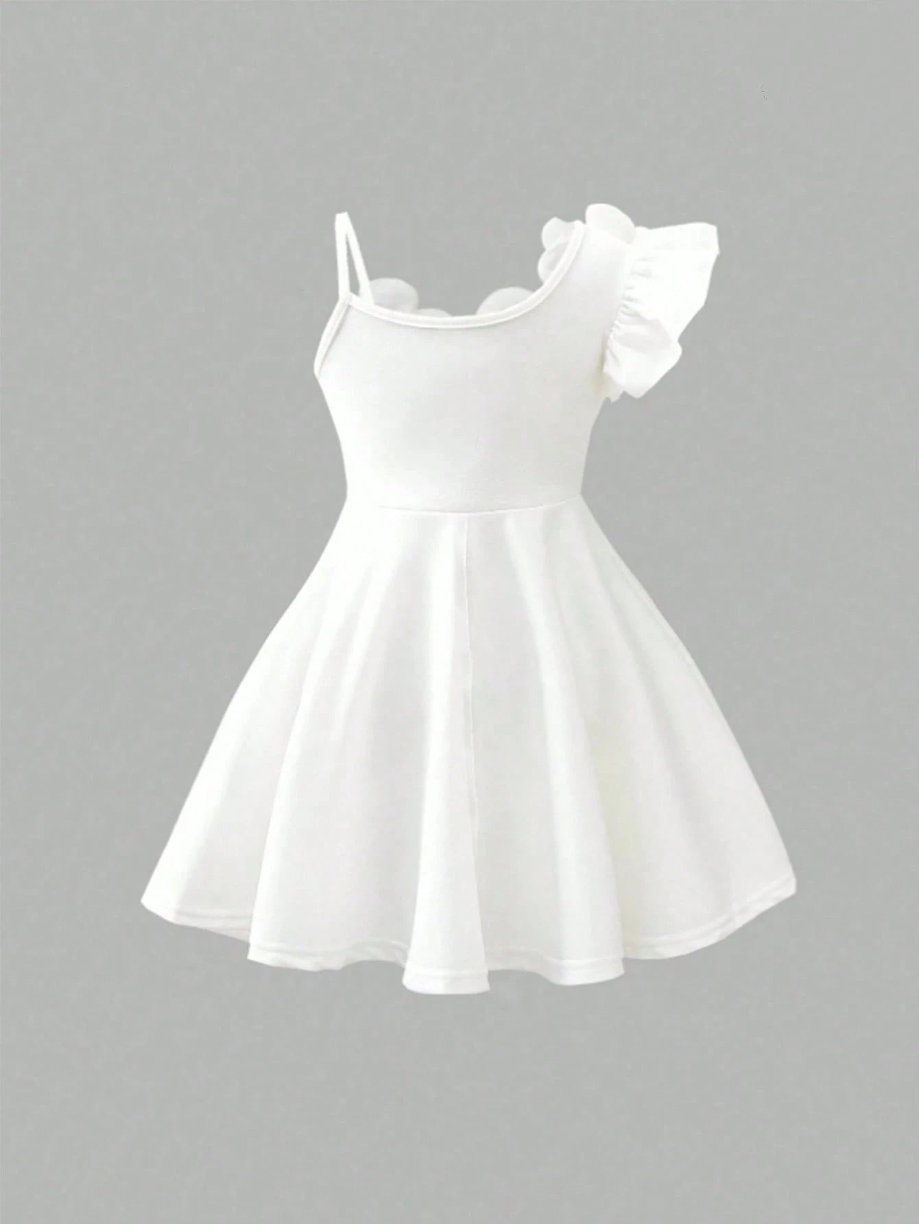 Prenda blanca vestido para bebe vista trasera con cremallera posterior