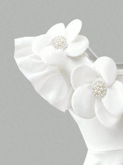 Prenda blanca vestido para bebe detalle de flores tridimensionales