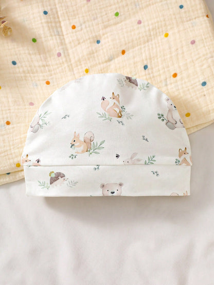 Prenda beige conjunto para bebe con gorro estampado detalle
