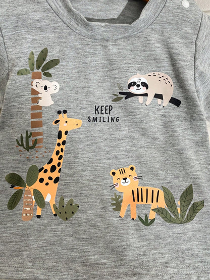 Prenda gris camiseta para bebe detalle de estampado de animalitos
