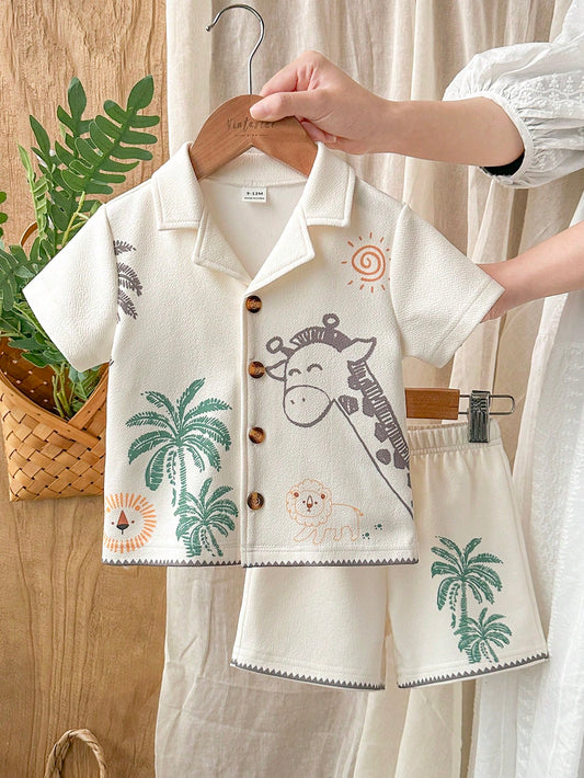 Prenda crema conjunto safari para bebe con camisa y shorts vista frontal
