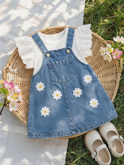 Prenda azul conjunto para bebe con vestido de mezclilla y margaritas vista frontal