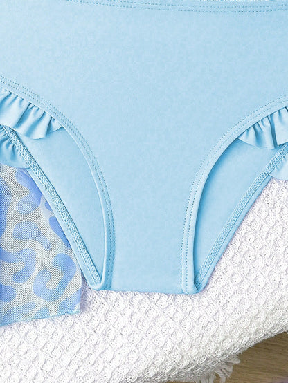 Prenda azul traje de baño para bebe con detalle de braguita con volantes laterales