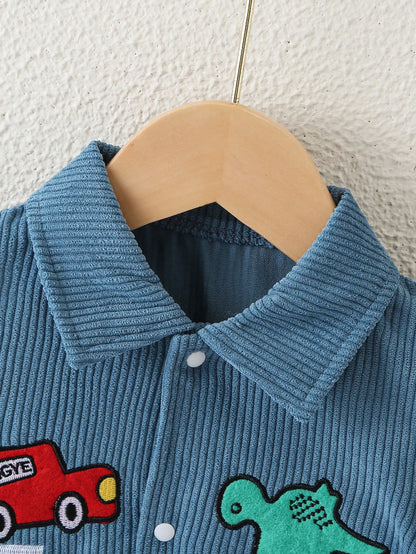 Prenda azul mameluco para bebe con cuello camisero detalle frontal