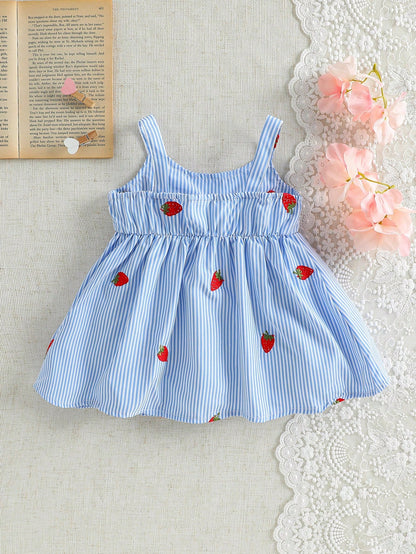 Prenda celeste vestido para bebe con lazo grande y bordado de fresas vista trasera