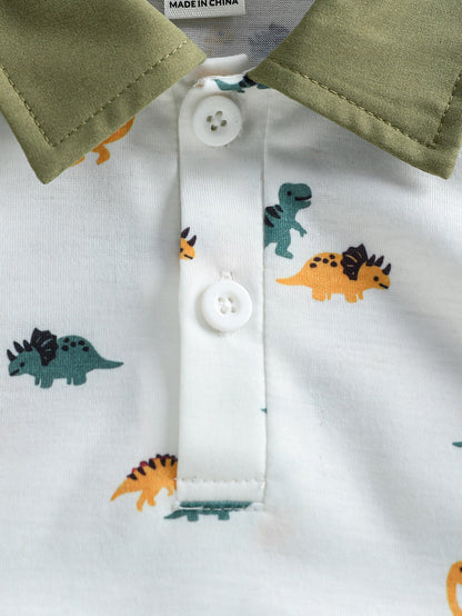 Prenda verde militar polo para bebe con detalle de botones y estampado de dinosaurios
