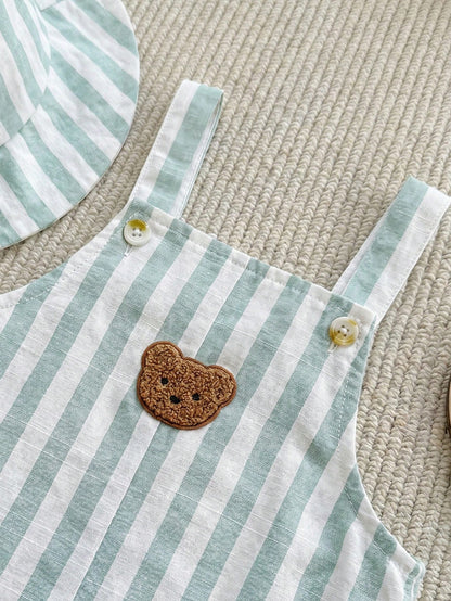 Prenda verde menta overol para bebe con parche bordado de oso y botones