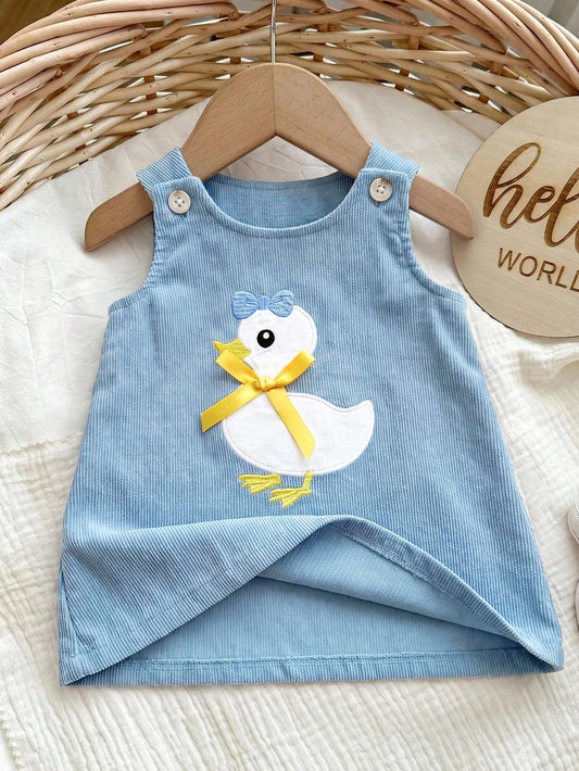 Prenda azul vestido para bebe con patito y lazo vista frontal